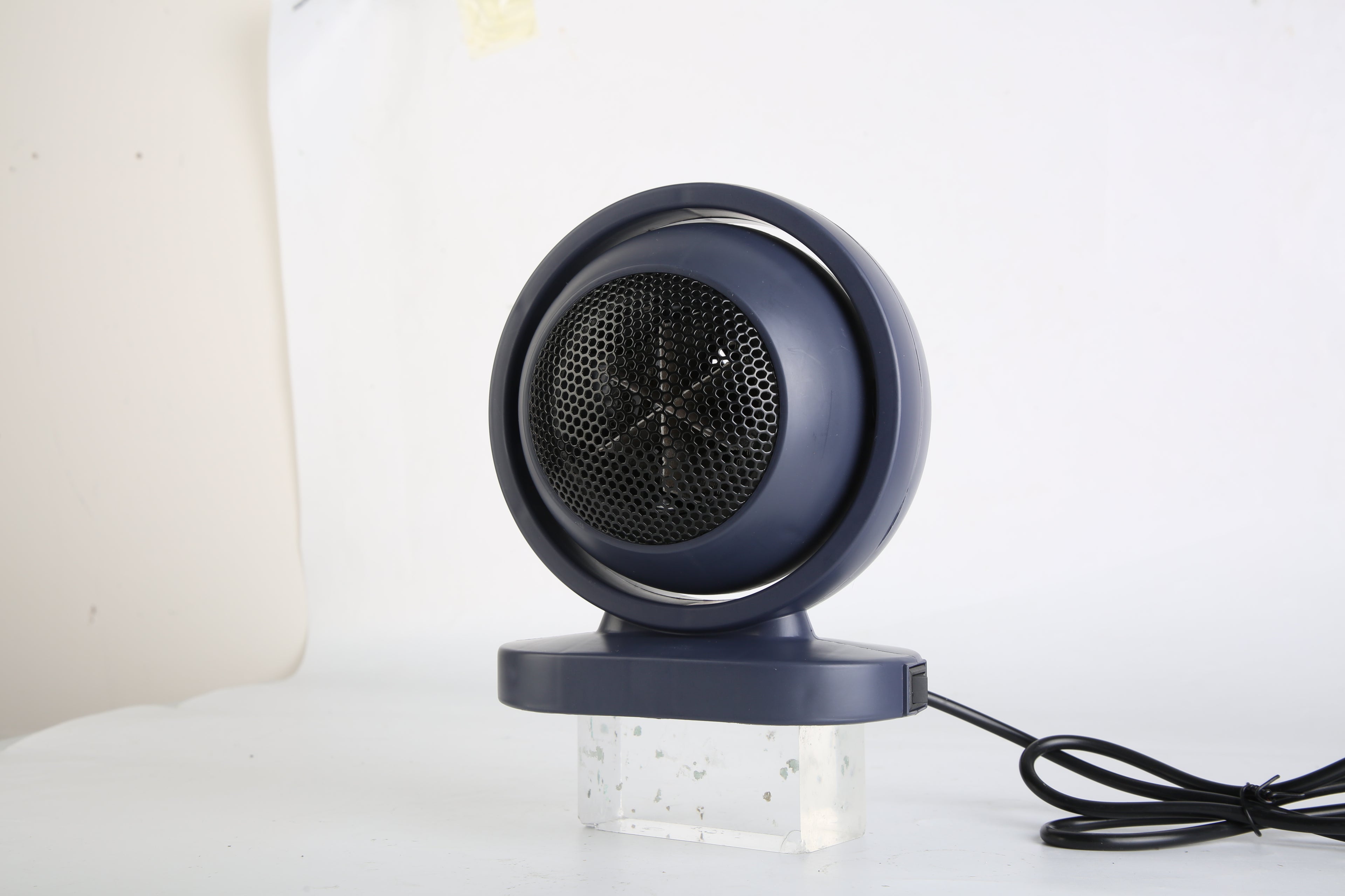 380W Space Heater With 30 Degree Tilting Angle ( Fast Heating With Overheat Protection )